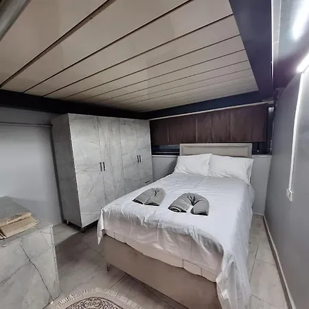 Cozy Aksaray For 5 Persons شقة